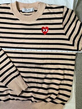 Comme des Garçons PLAY knit sweater size M/L Boys or Womens Small
